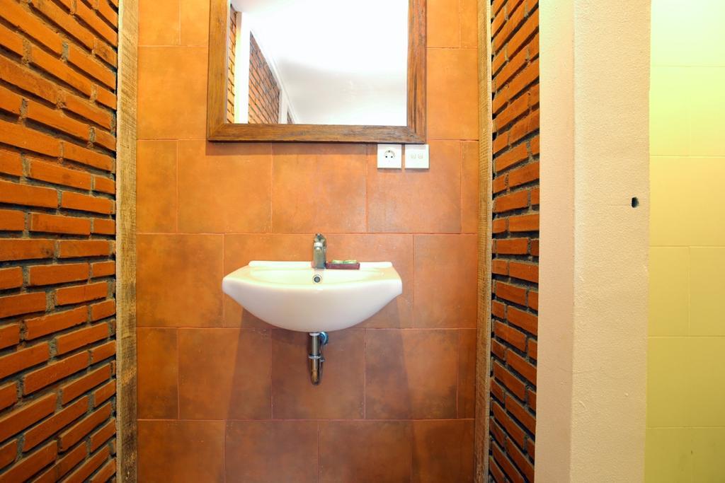 Reddoorz Near Raya Semer Canggu Zimmer foto